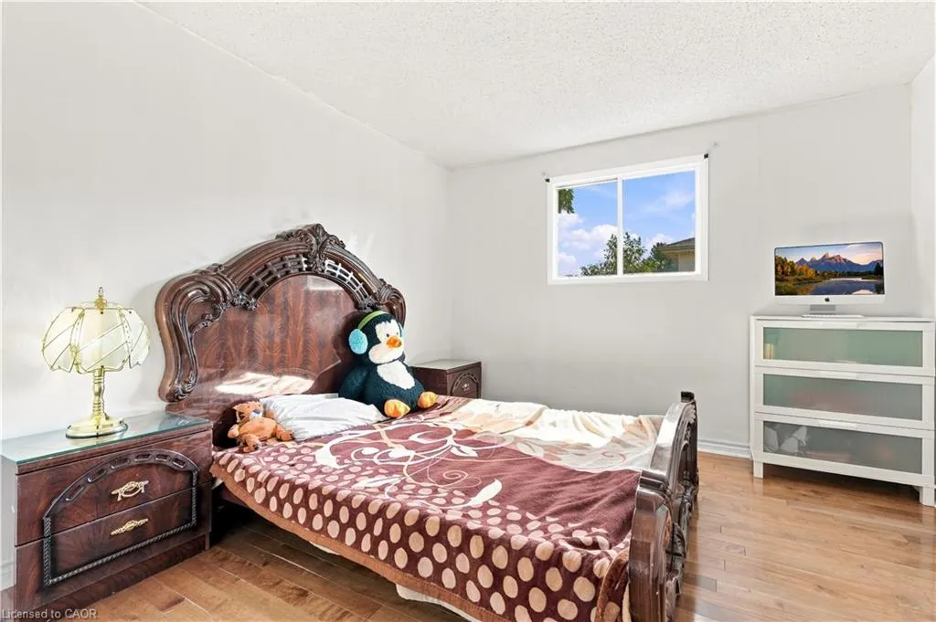 34 Lisajane Court