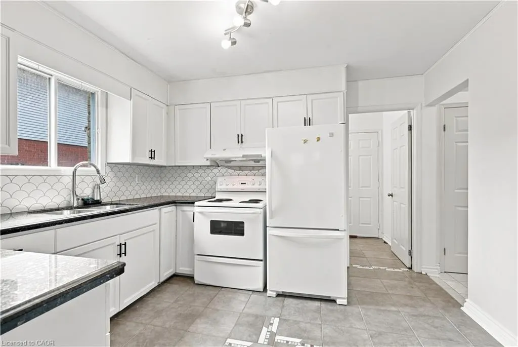 34 Lisajane Court