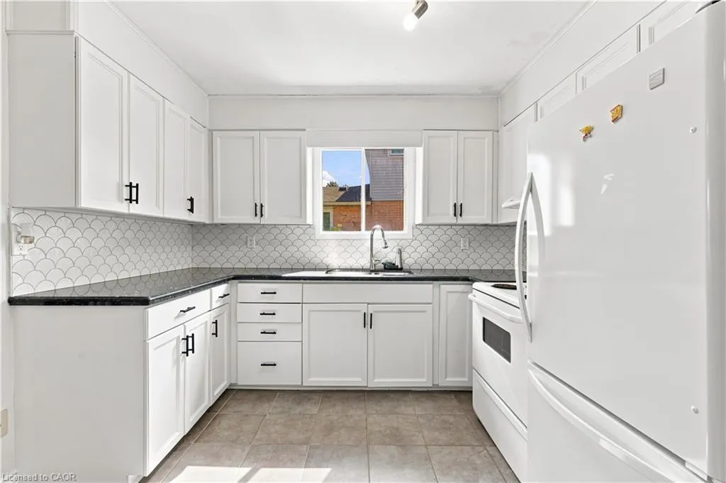34 Lisajane Court