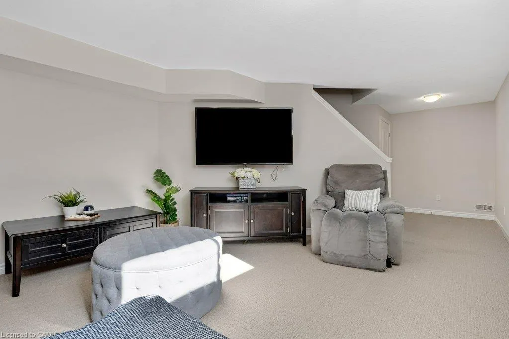 27 Irongate Drive