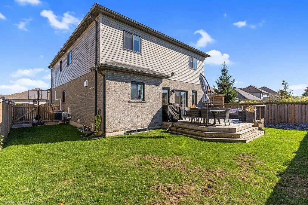 27 Irongate Drive