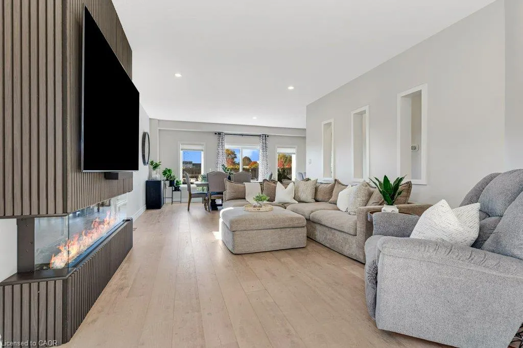 27 Irongate Drive