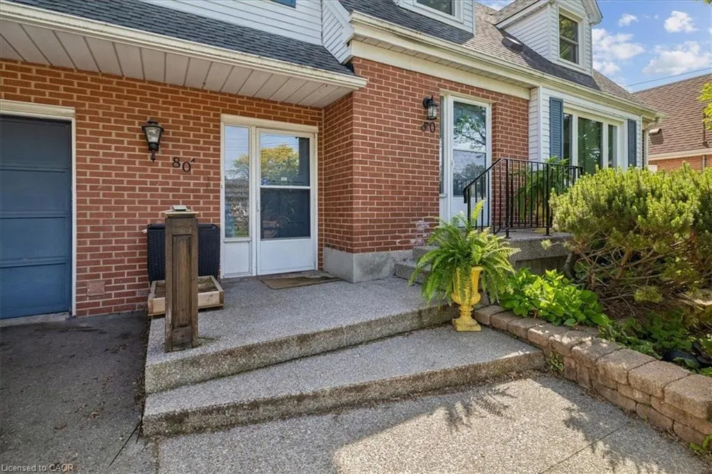 80A Maclennan Avenue