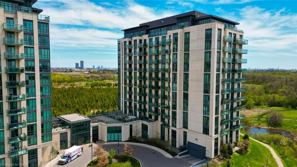 65 Yorkland Boulevard #308