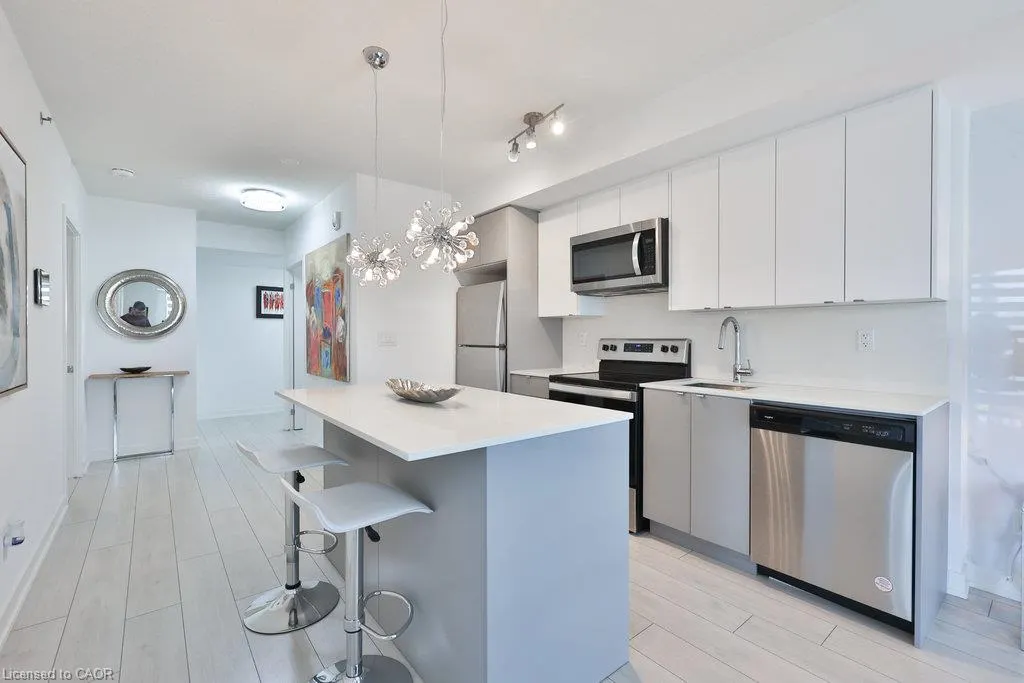 3210 Dakota Common #A208
