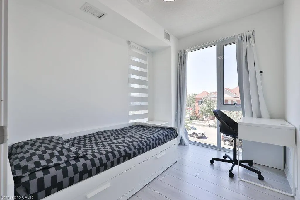 3210 Dakota Common #A208