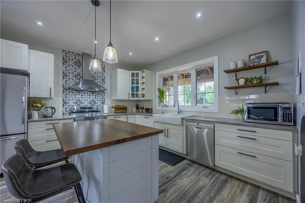 139 La Salette Road