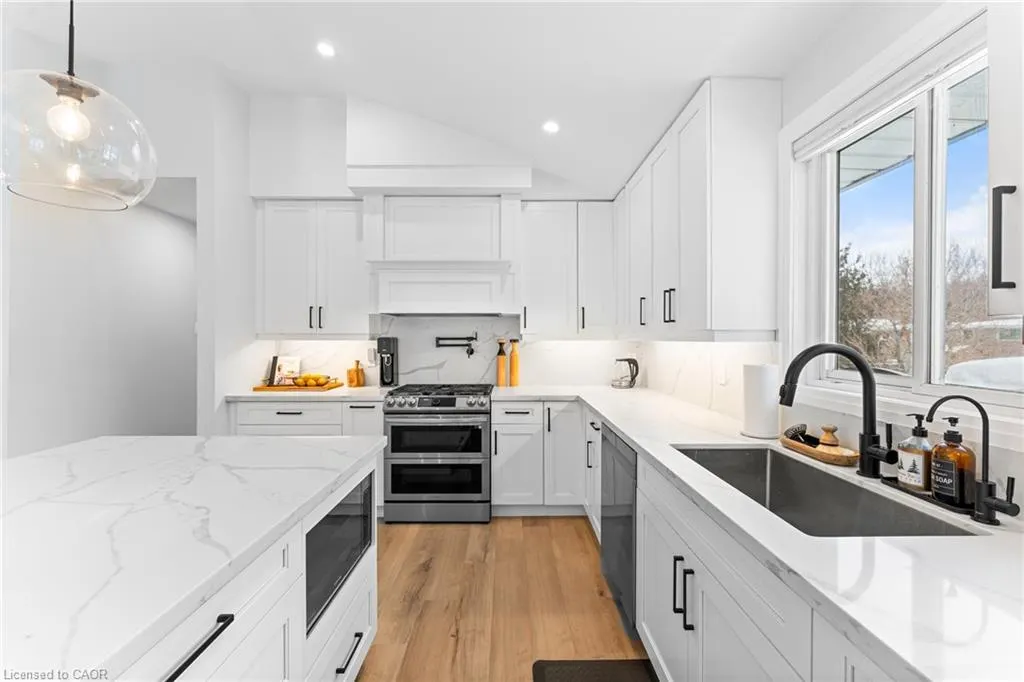 503 Wellington Road 7