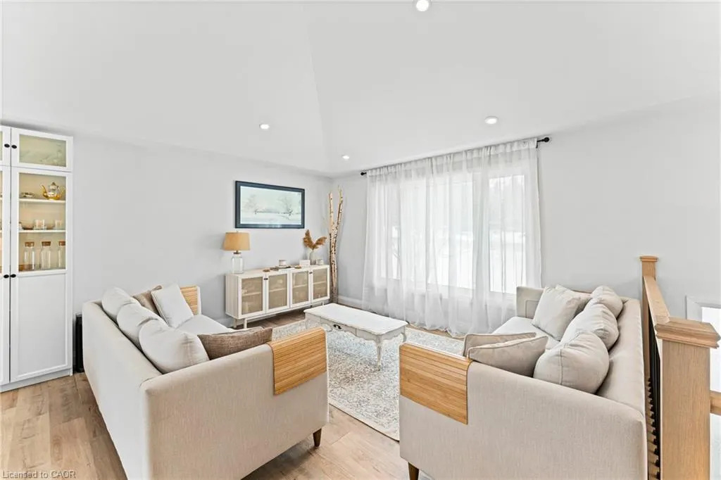503 Wellington Road 7