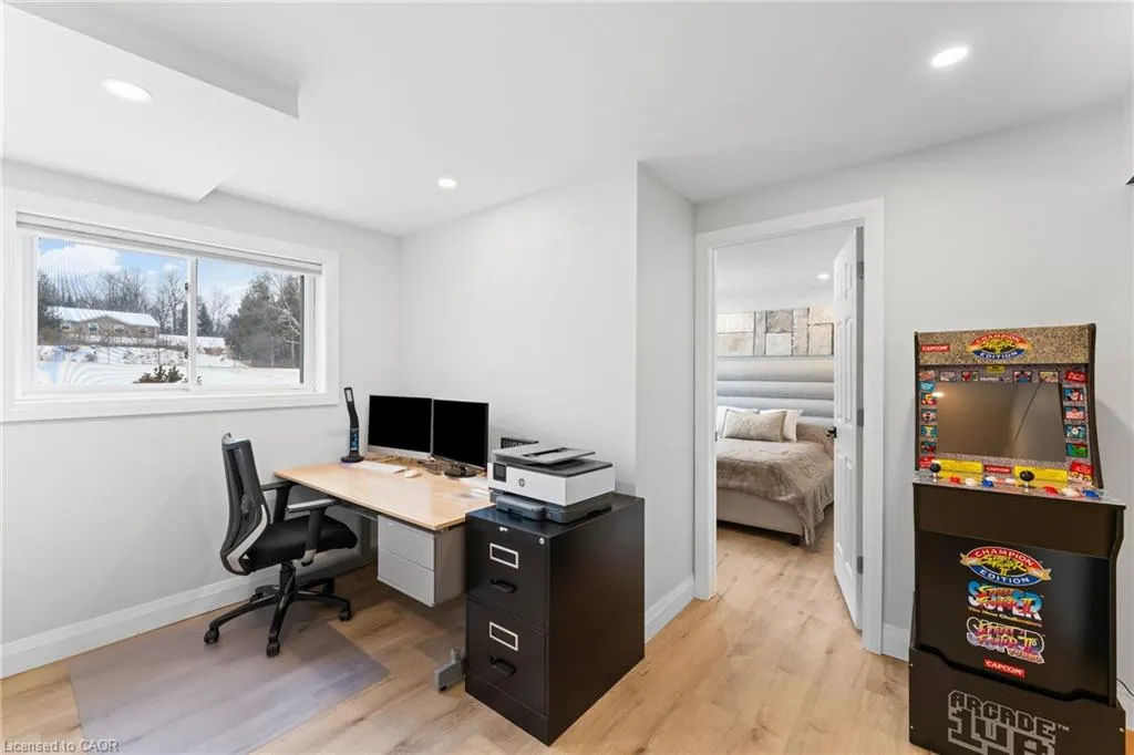 503 Wellington Road 7