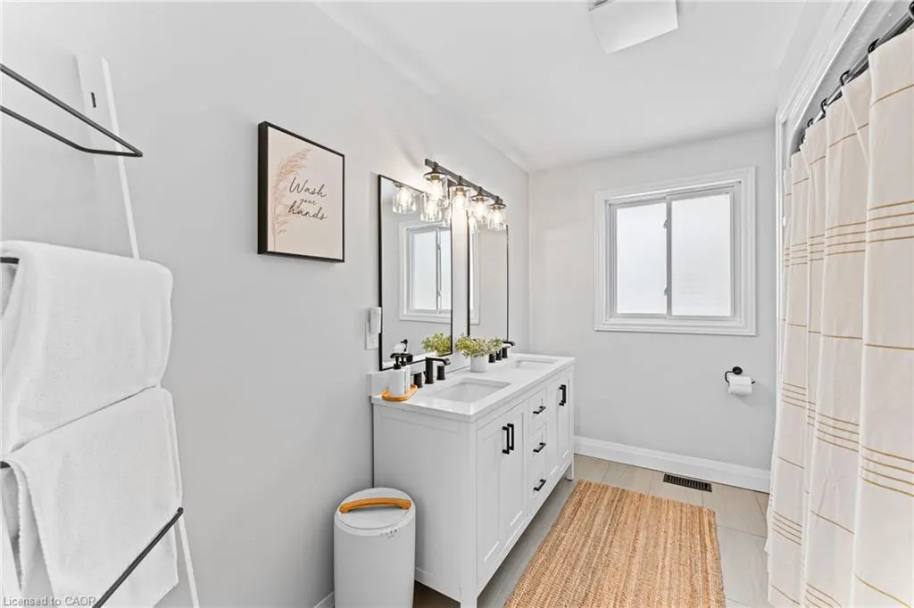 503 Wellington Road 7