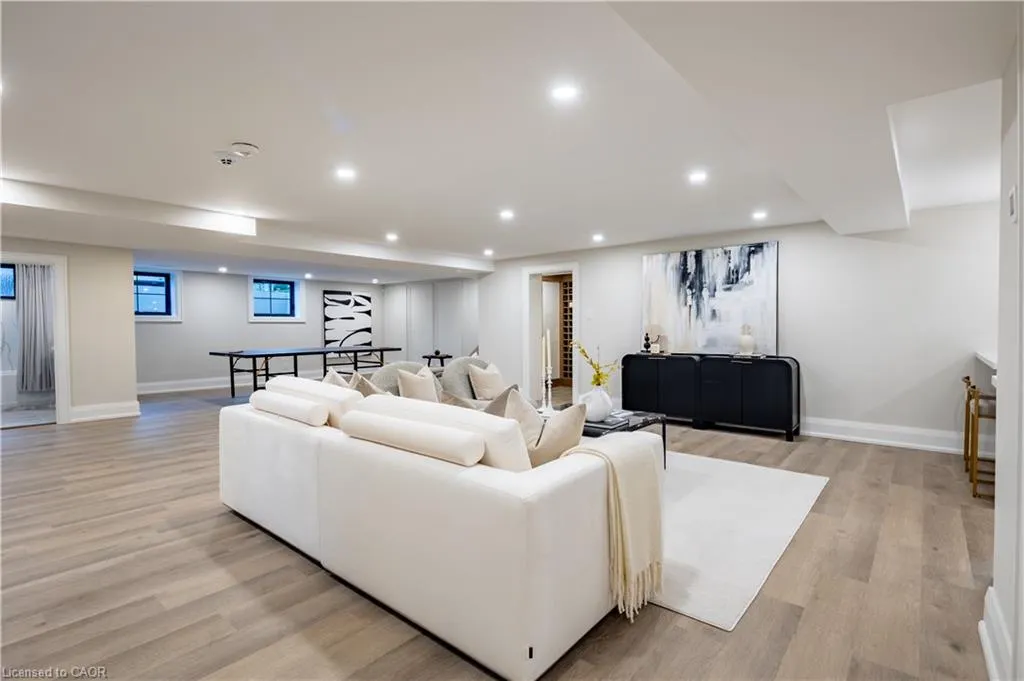 841 Danforth Place