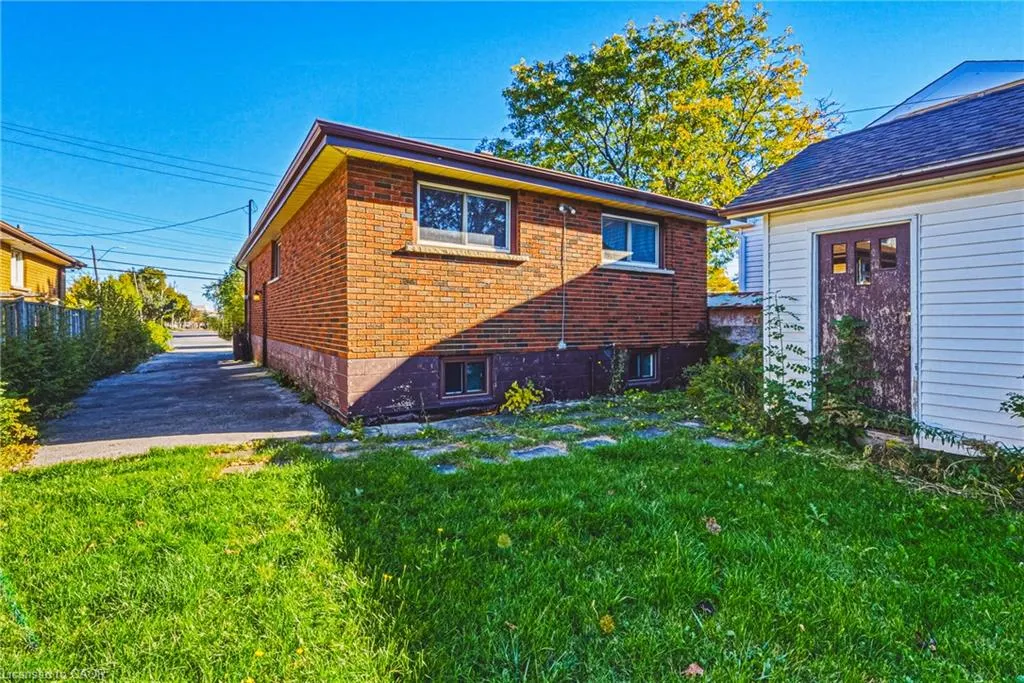 928 Upper Gage Avenue