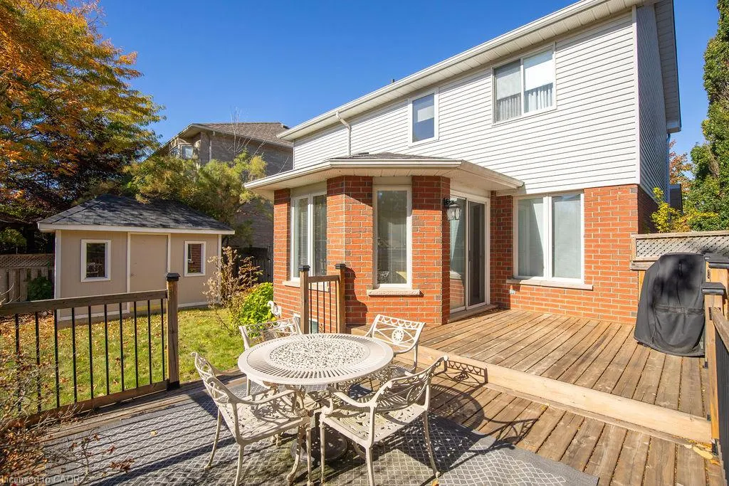 7 Falconridge Drive