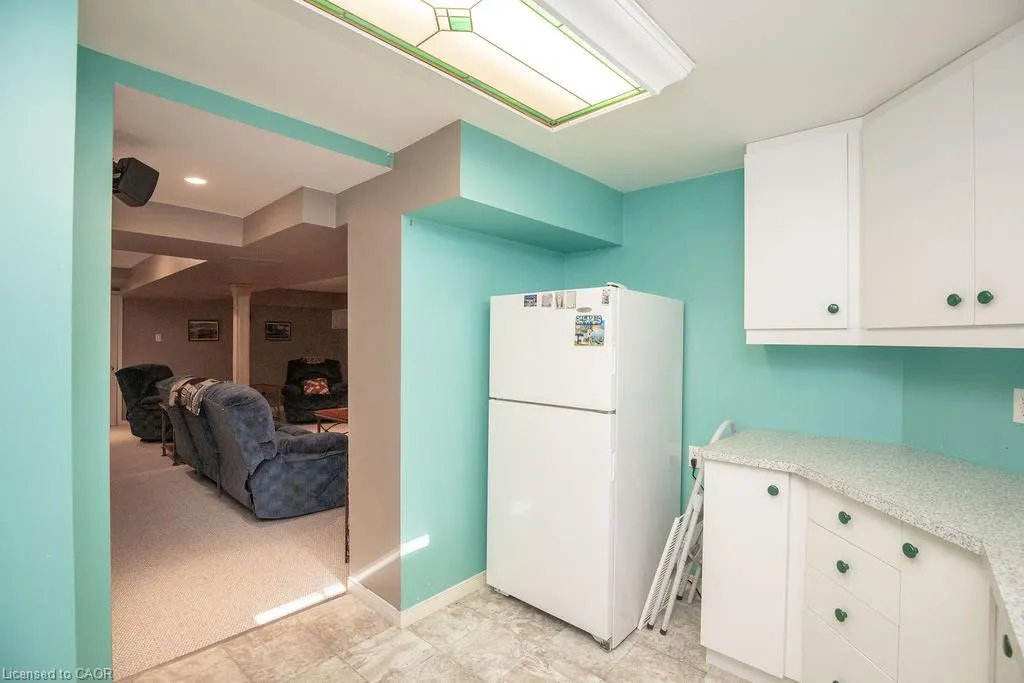 7 Falconridge Drive
