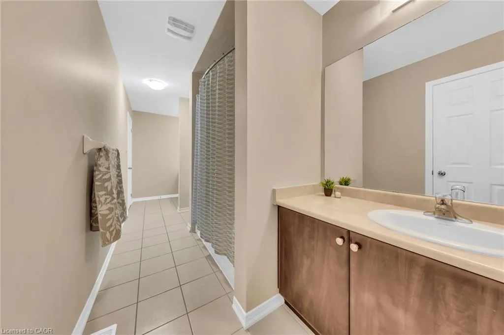 8541 Sweet Chestnut Drive