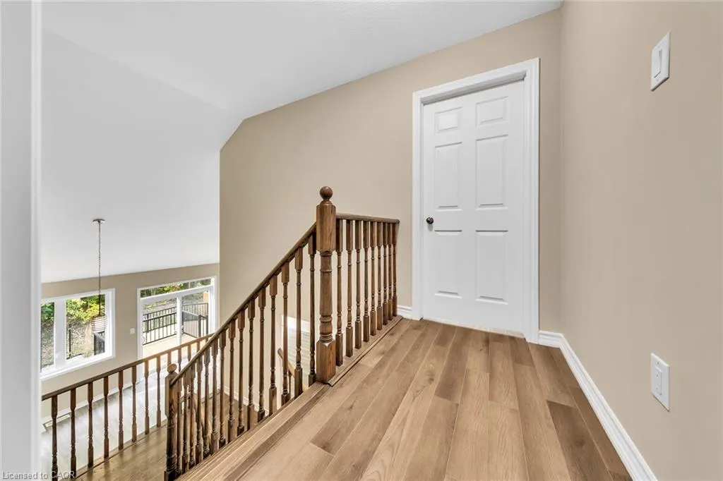 8541 Sweet Chestnut Drive