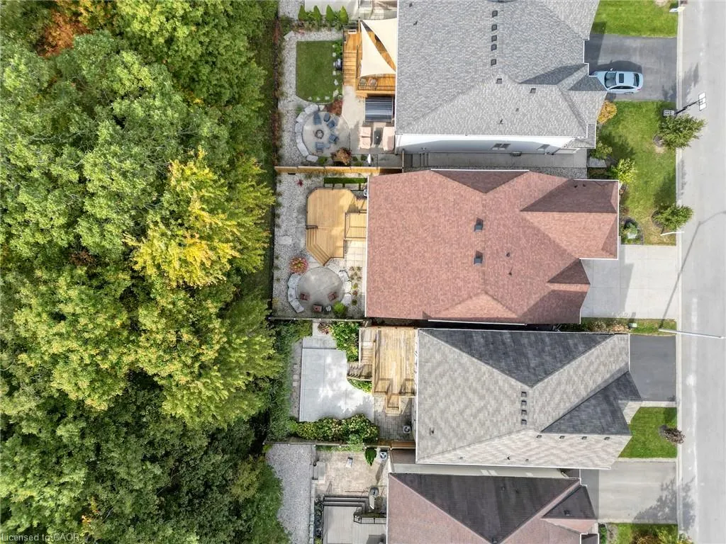 8541 Sweet Chestnut Drive