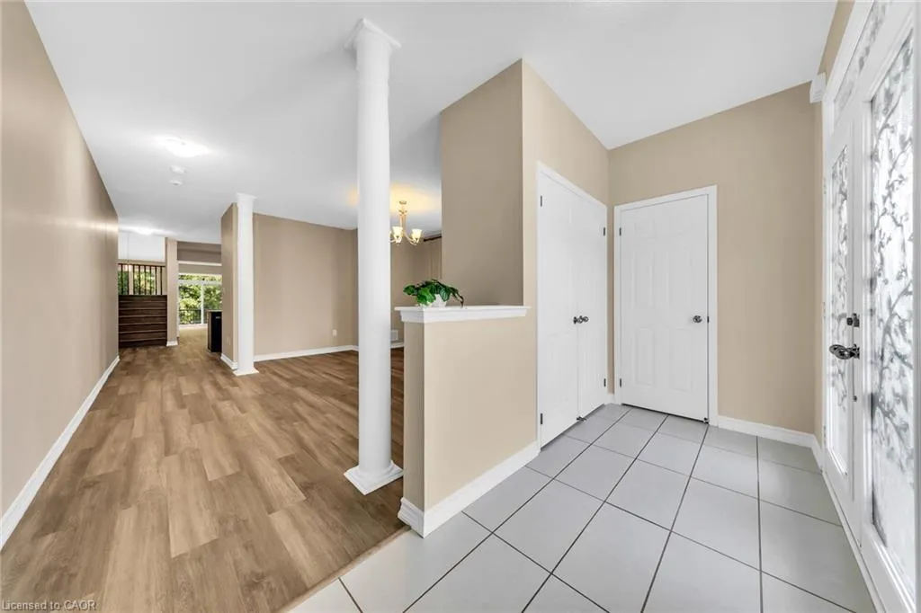 8541 Sweet Chestnut Drive