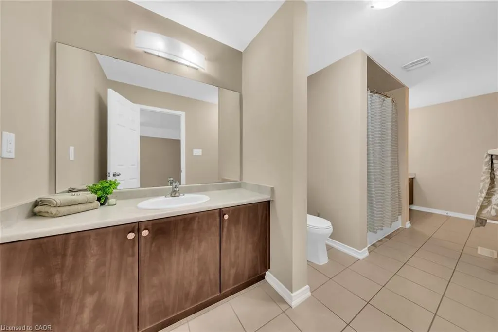 8541 Sweet Chestnut Drive