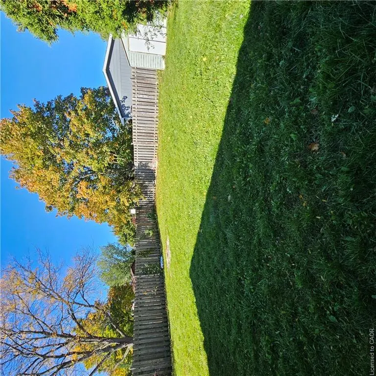 6 Patience Crescent #UPPER