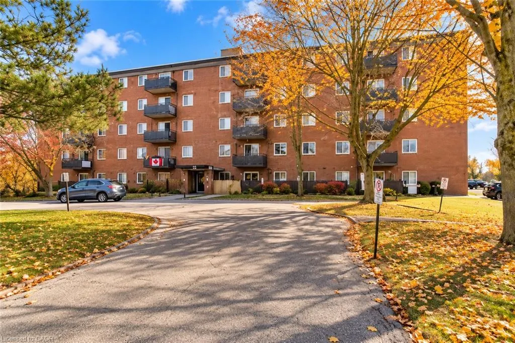 183 Lisgar Avenue #507