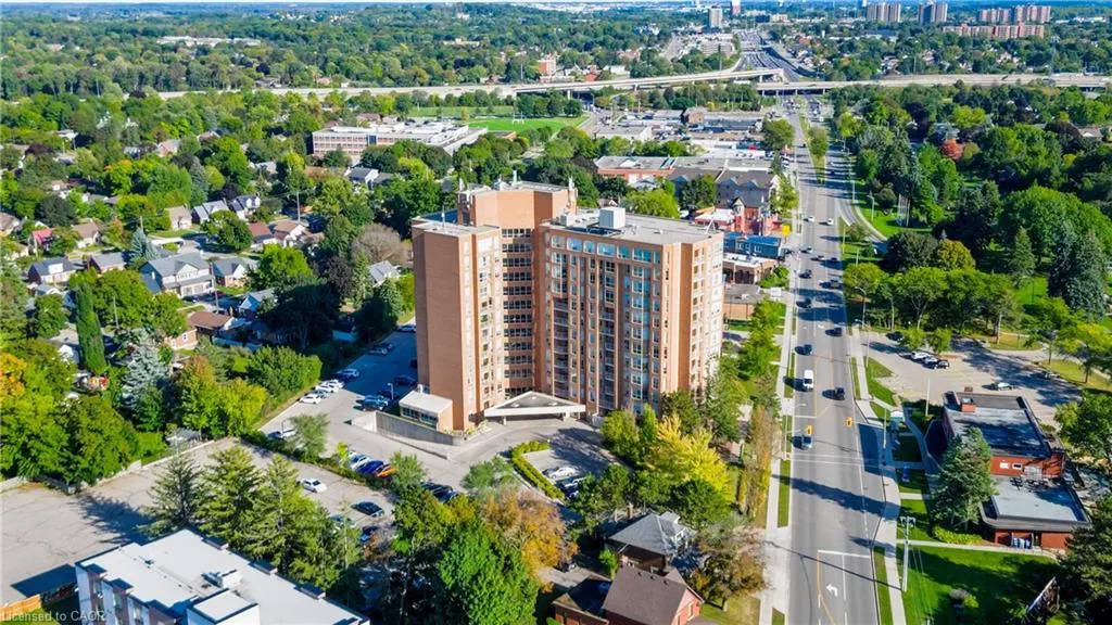 1414 King Street E #802
