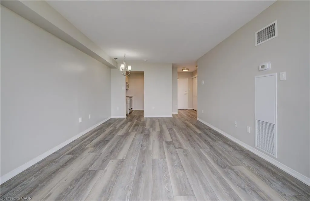 1414 King Street E #802