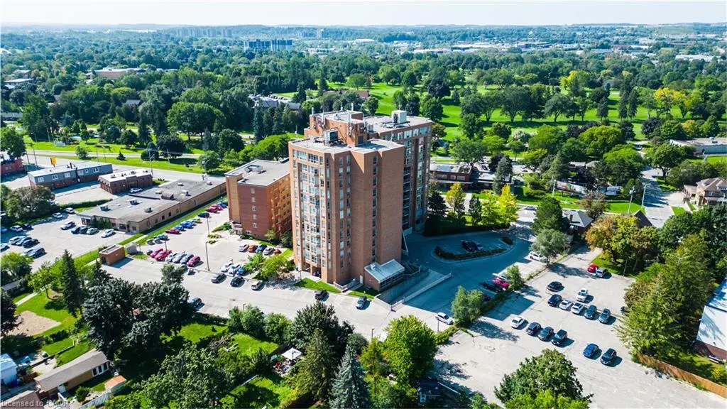 1414 King Street E #802