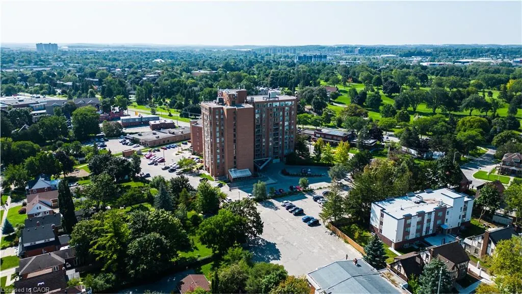 1414 King Street E #802