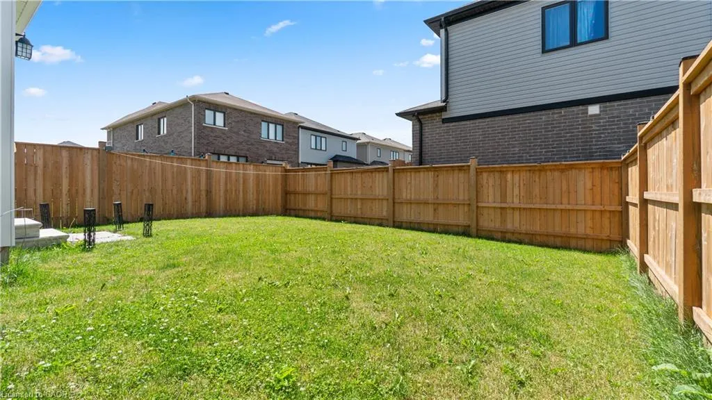 61 Rainbow Drive