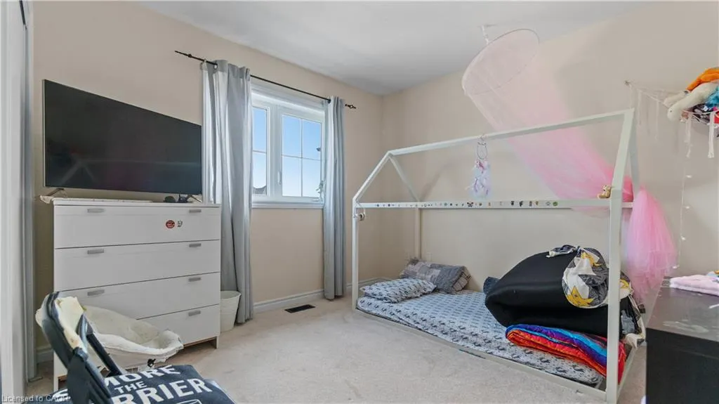 61 Rainbow Drive