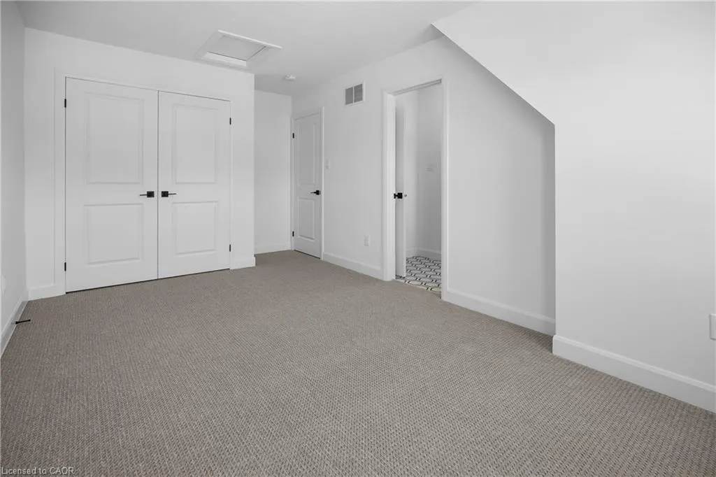 26 Beachwalk Crescent