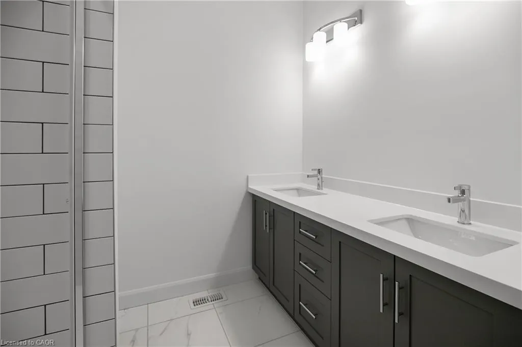 26 Beachwalk Crescent