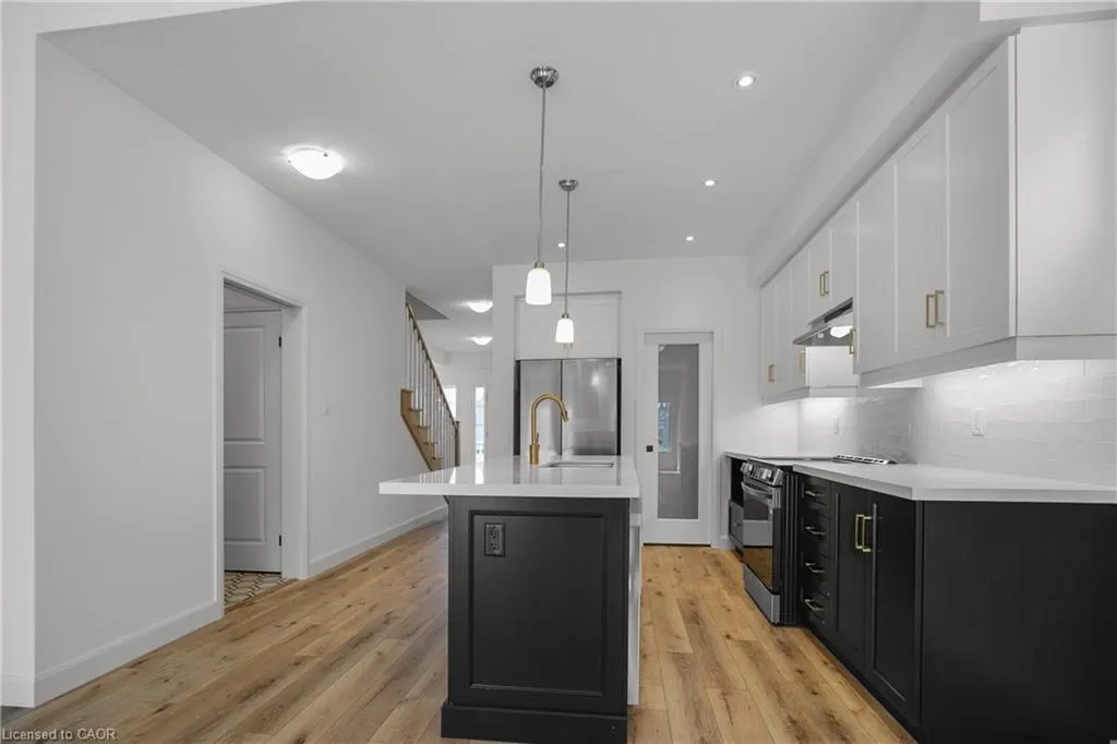 26 Beachwalk Crescent