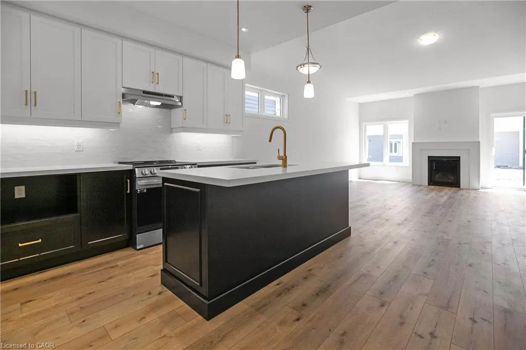 26 Beachwalk Crescent