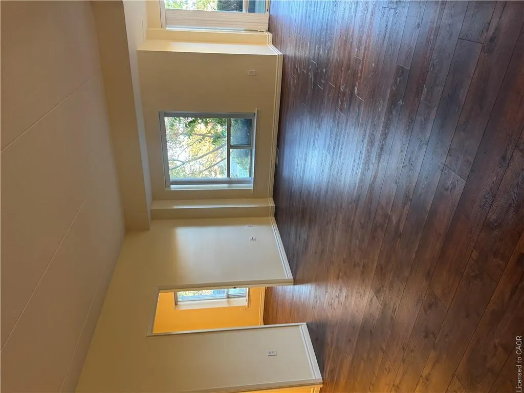 405 Erb Street W #102