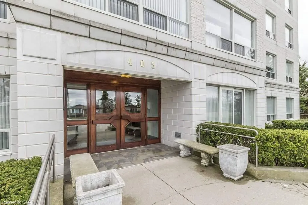 405 Erb Street W #102