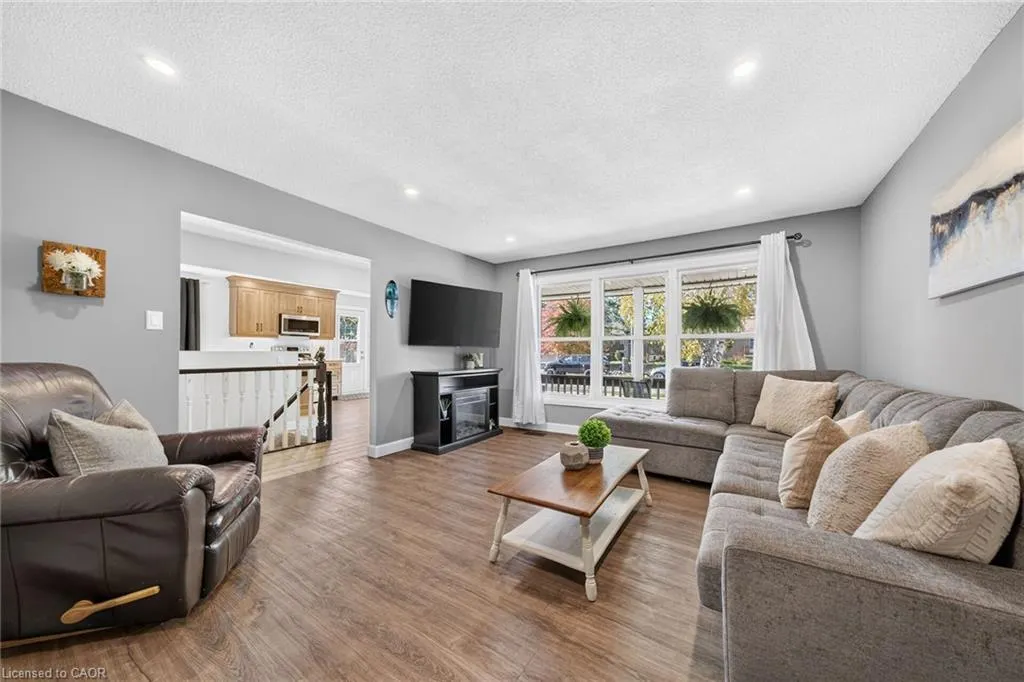 225 Maccrae Drive