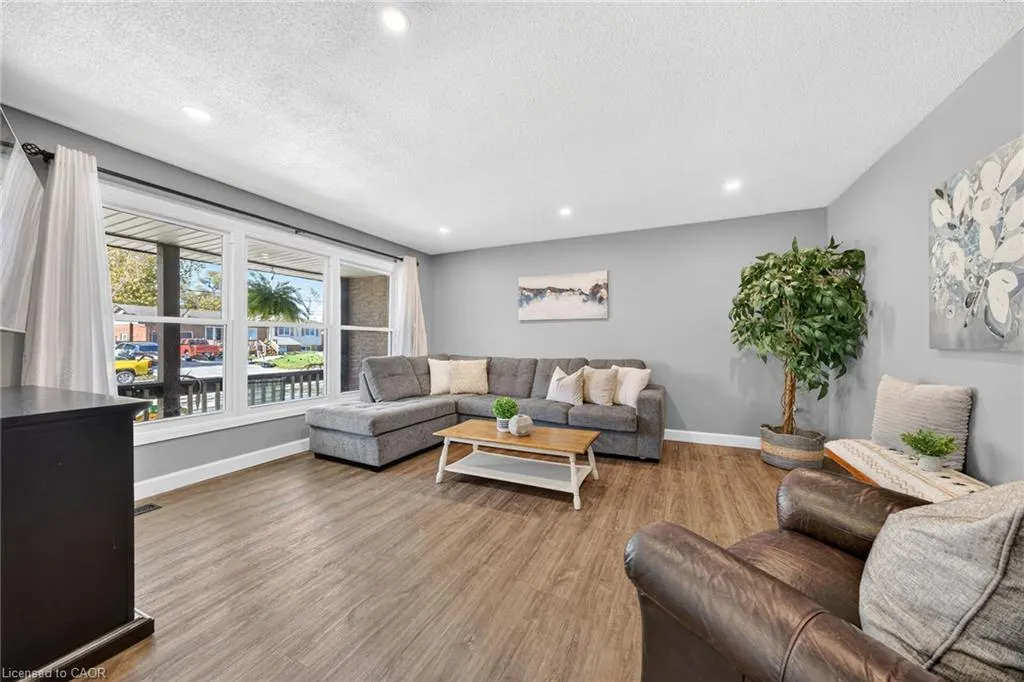 225 Maccrae Drive