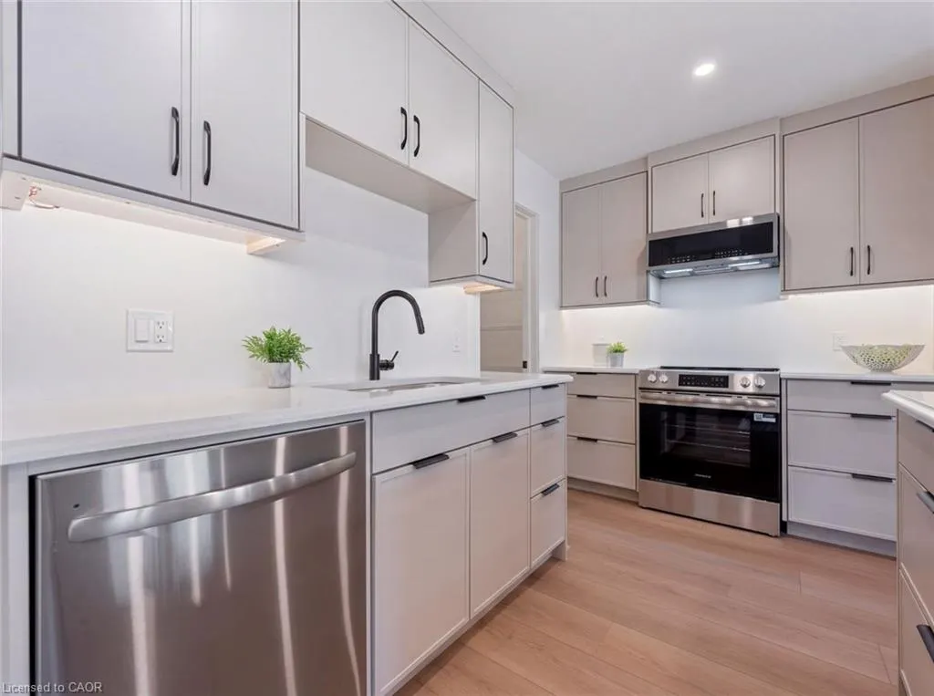 157 Davis Street #1