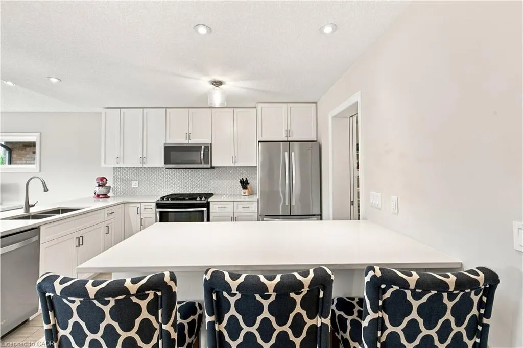 558 Starwood Drive