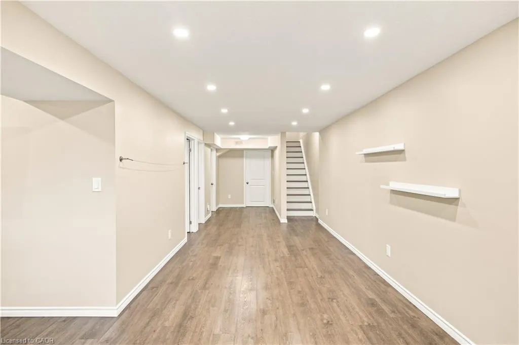 558 Starwood Drive