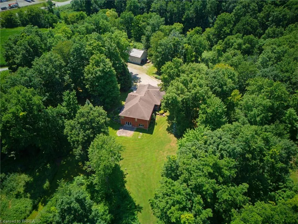 301 Governors Road E
