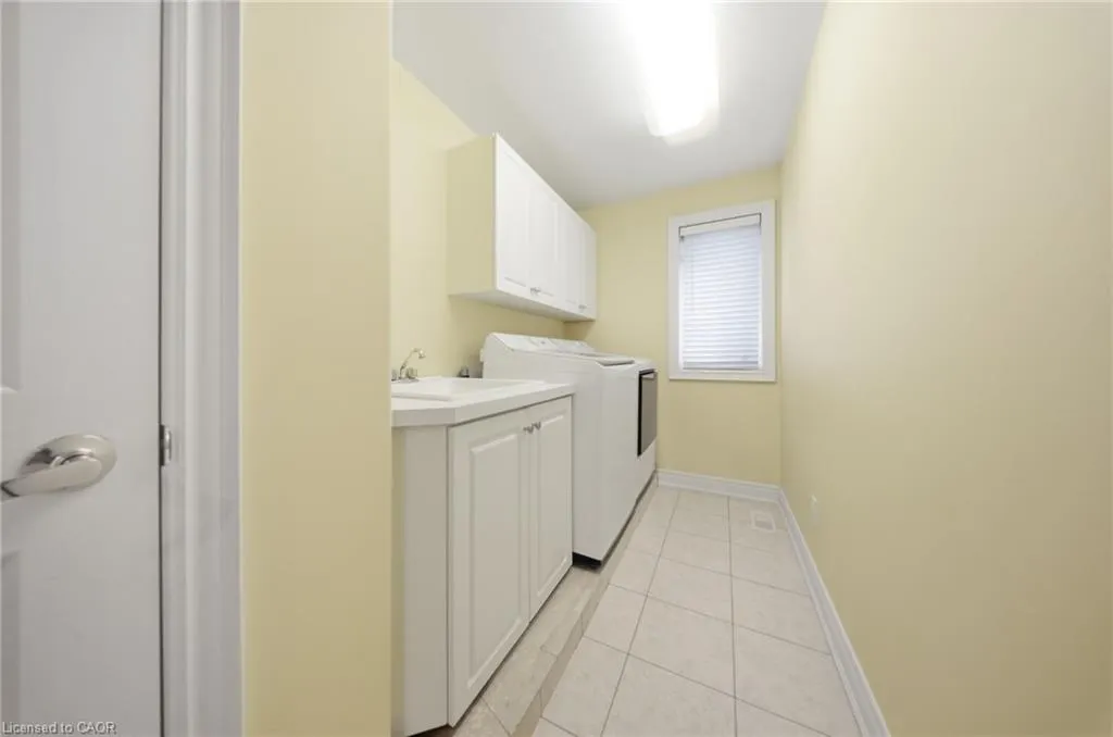 95 Tollgate Drive