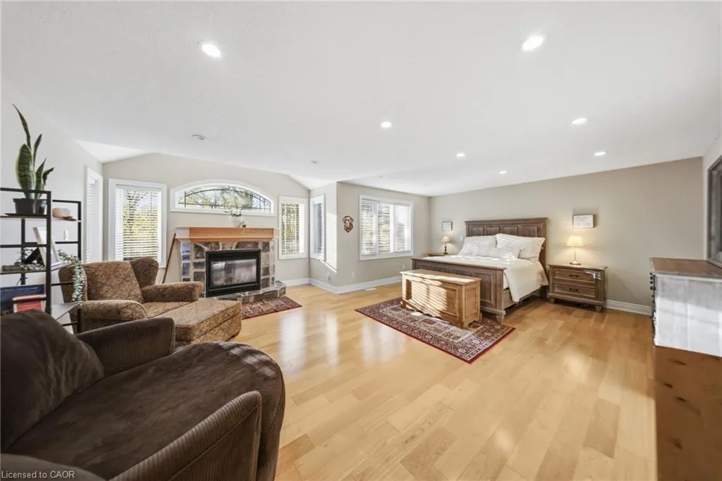 95 Tollgate Drive