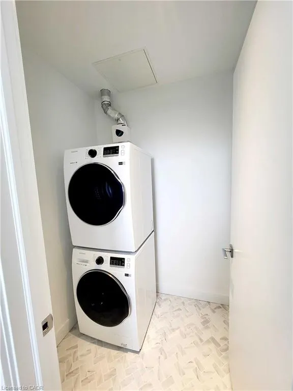 75 Huron Street #205 - STUDIO