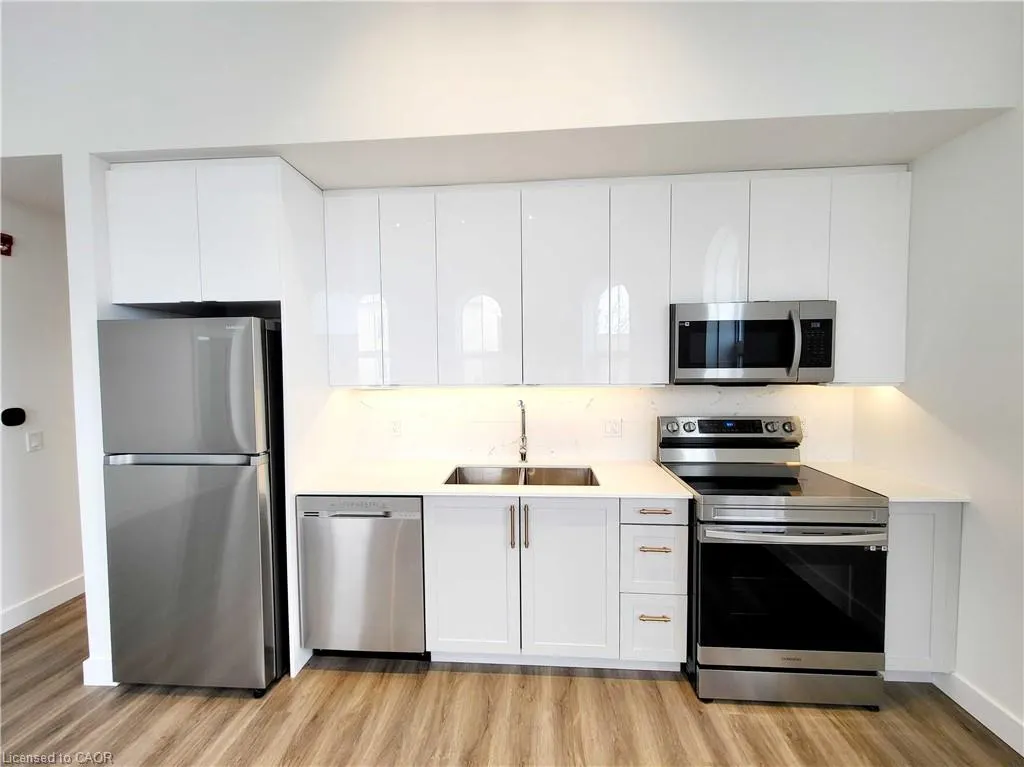 75 Huron Street #205 - STUDIO