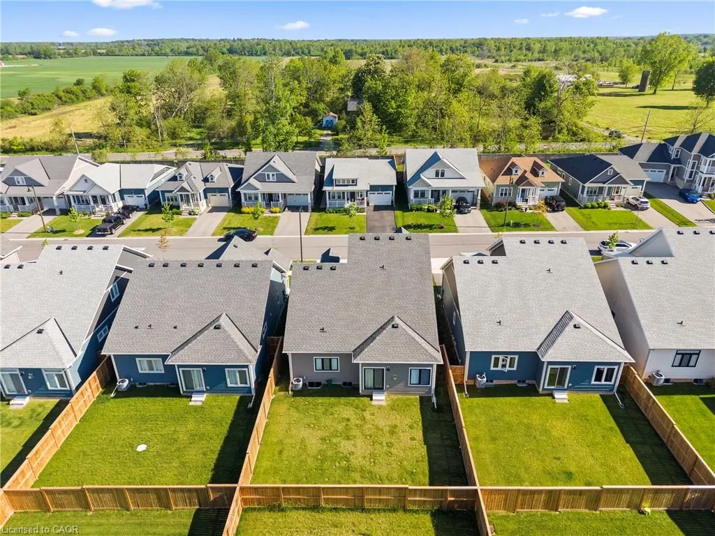 26 Beachwalk Crescent