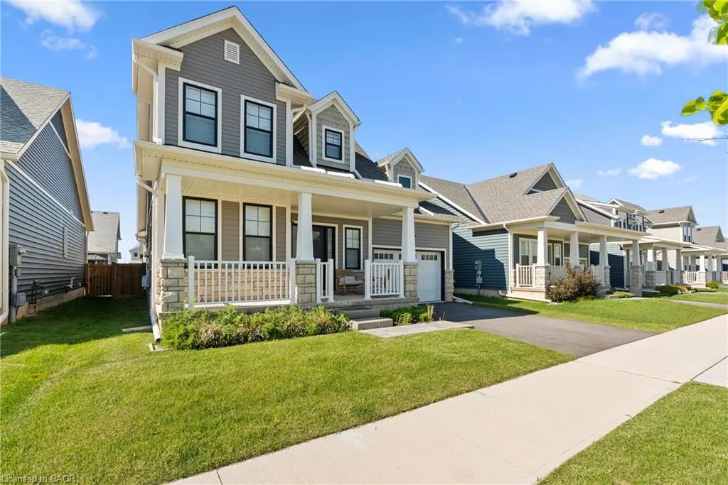 26 Beachwalk Crescent